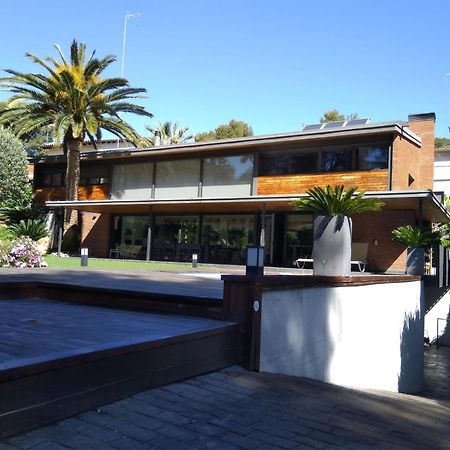 Villa Del Bosque Castelldefels Luaran gambar