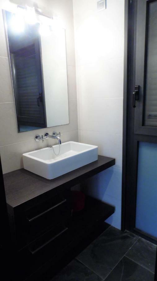 Villa Del Bosque Castelldefels Luaran gambar