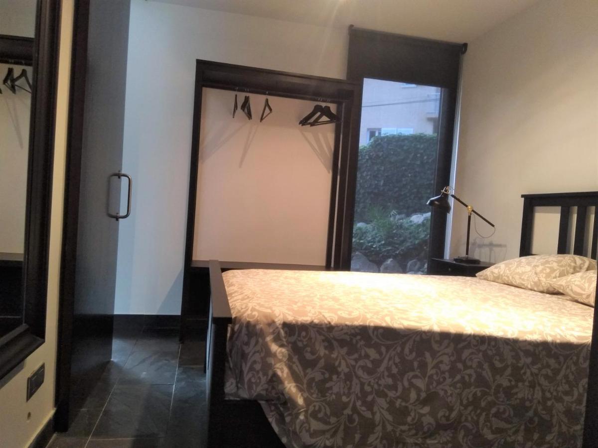 Villa Del Bosque Castelldefels Luaran gambar